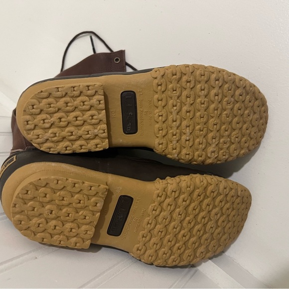 Men's Brown and Black Duck Boots - Picture 7 of 7